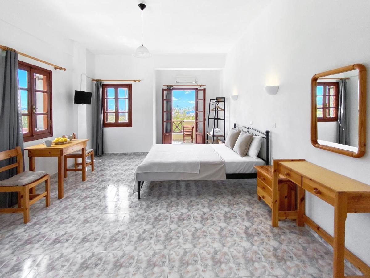 Almyra Villa Perissa  Exterior photo